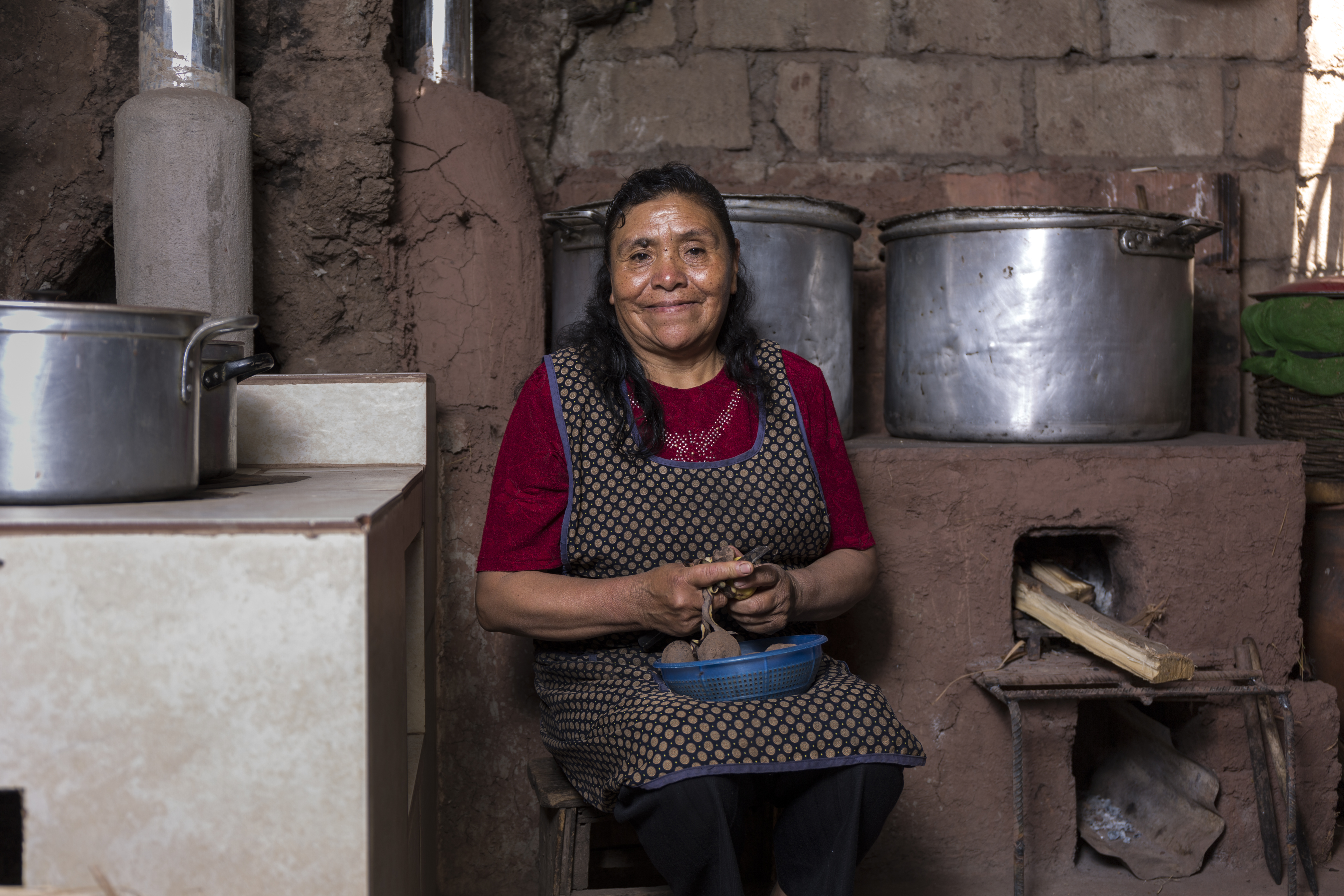 LIDIA ASCUÑA, dueña de una chichería en el pueblo de Pisac,Calca, Cusco