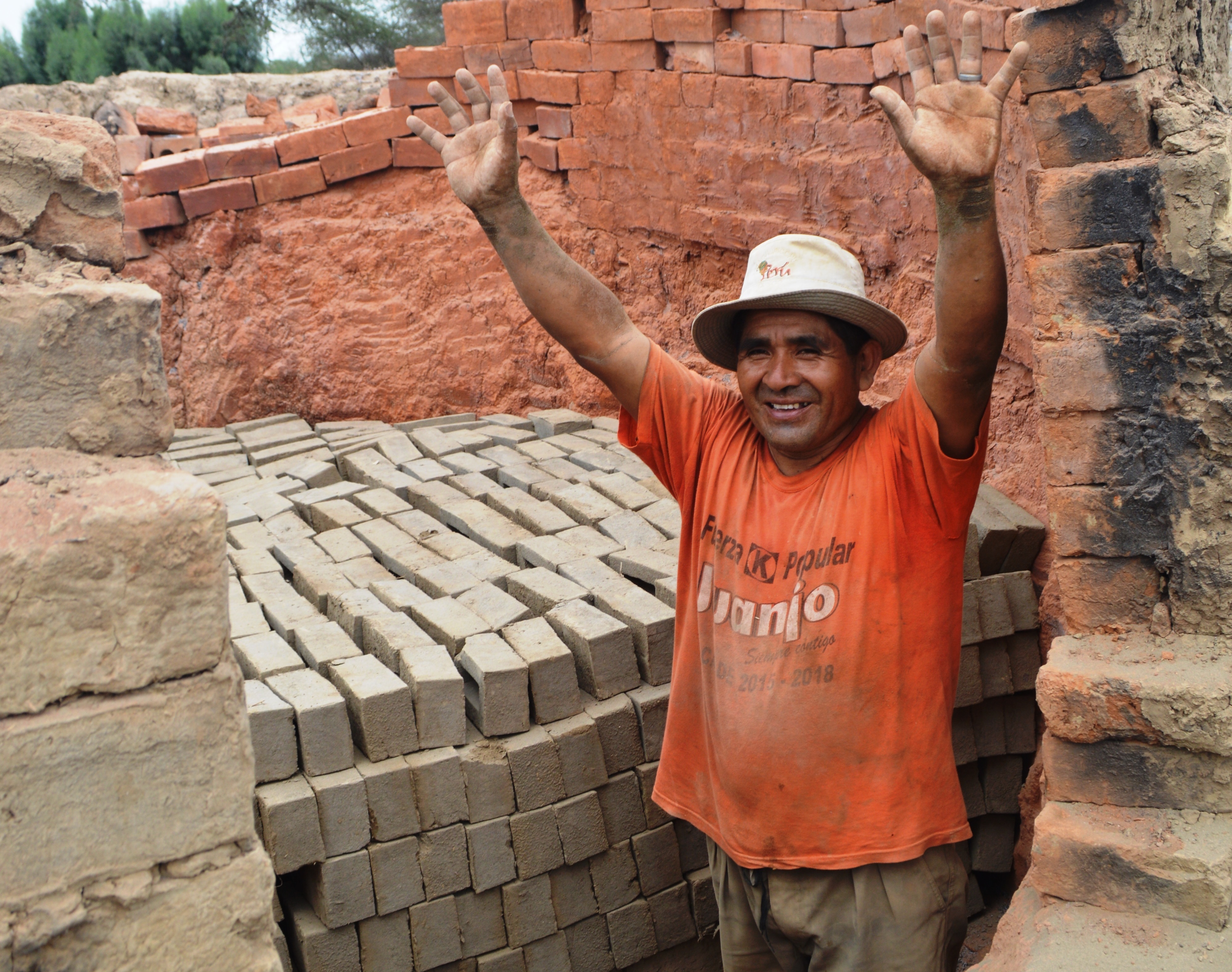 Daniel Cajudol. Productor ladrillero, Chiclayo